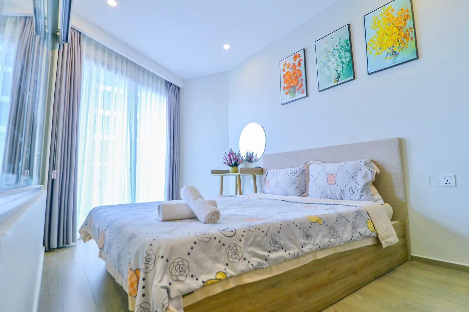 May'S Home - The Song Vung Tau, Rooftop Pool And Beach-In-Steps